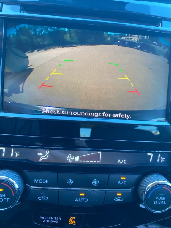 2019 Nissan Rogue Image 19