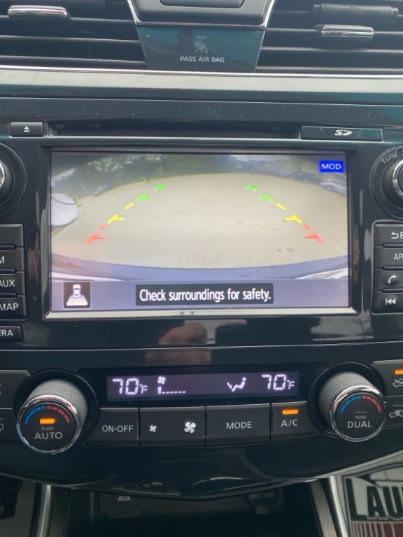 2015 Nissan Altima Image 19