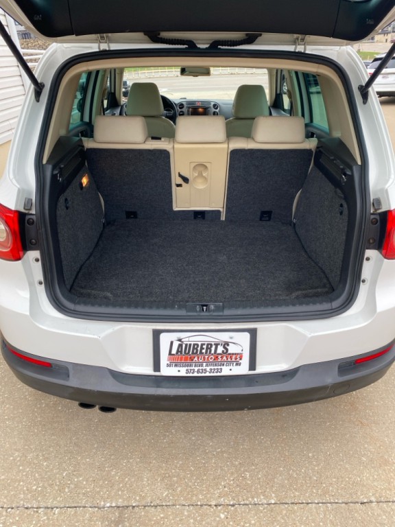 2011 Volkswagen Tiguan Image 8