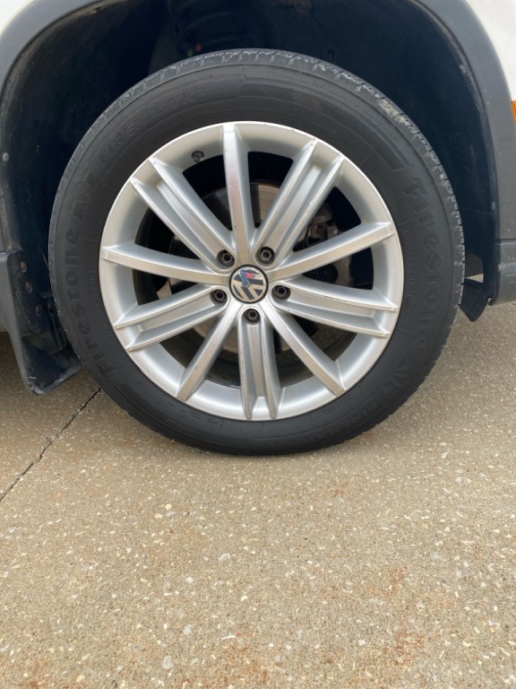 2011 Volkswagen Tiguan Image 9