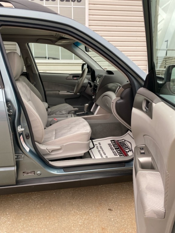 2009 Subaru Forester Image 11
