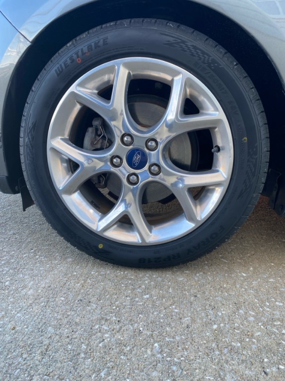 2014 Ford Focus Image 9