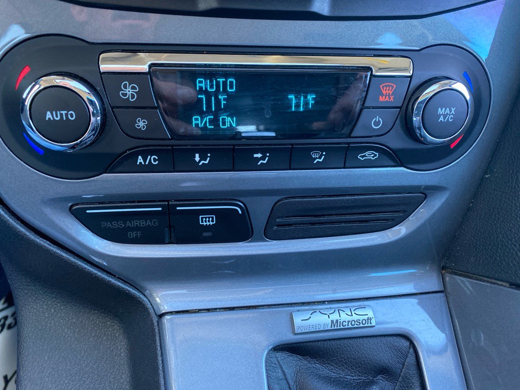 2014 Ford Focus Image 18