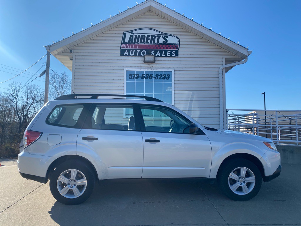 2010 Subaru Forester Image 1