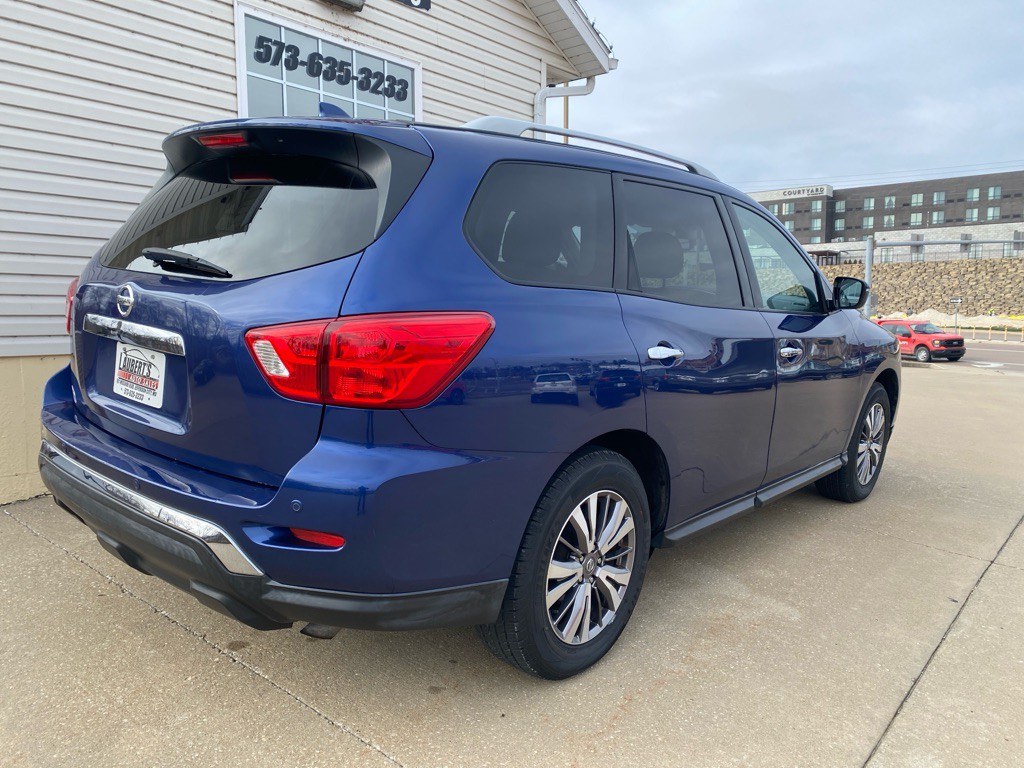 2020 Nissan Pathfinder Image 3