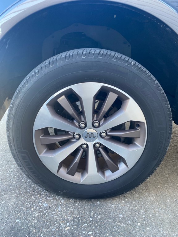 2015 Ford F-150 Image 9