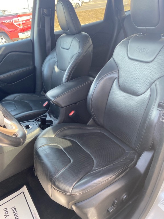 2015 Jeep Cherokee Image 13