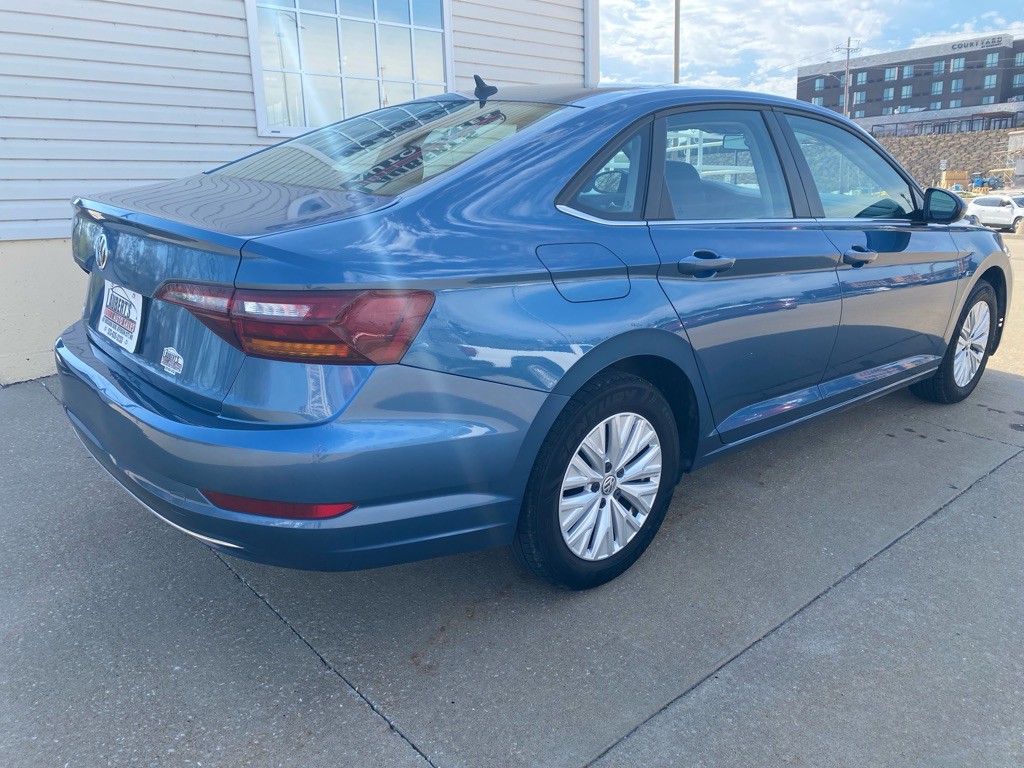 2019 Volkswagen Jetta Image 3