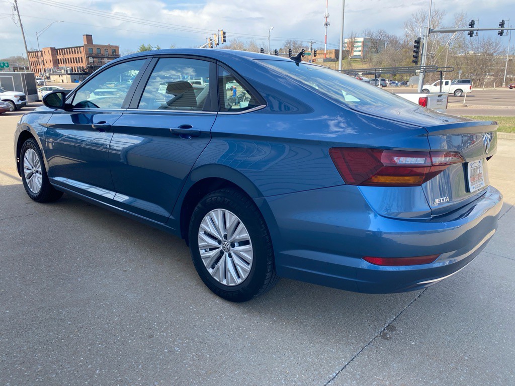 2019 Volkswagen Jetta Image 4