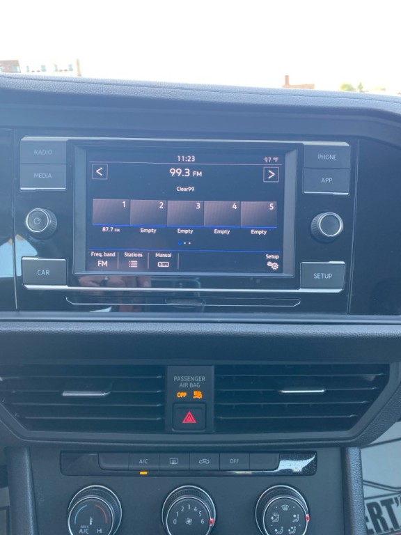 2019 Volkswagen Jetta Image 19