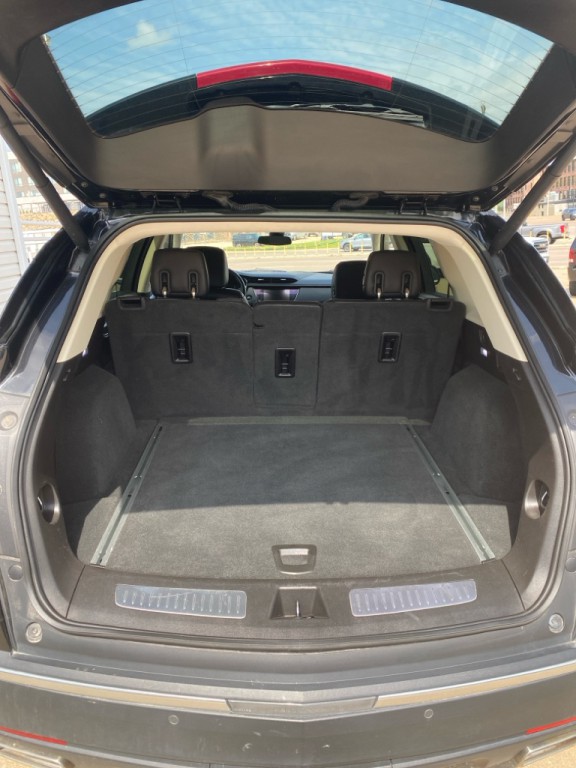 2019 Cadillac XT5 Image 8