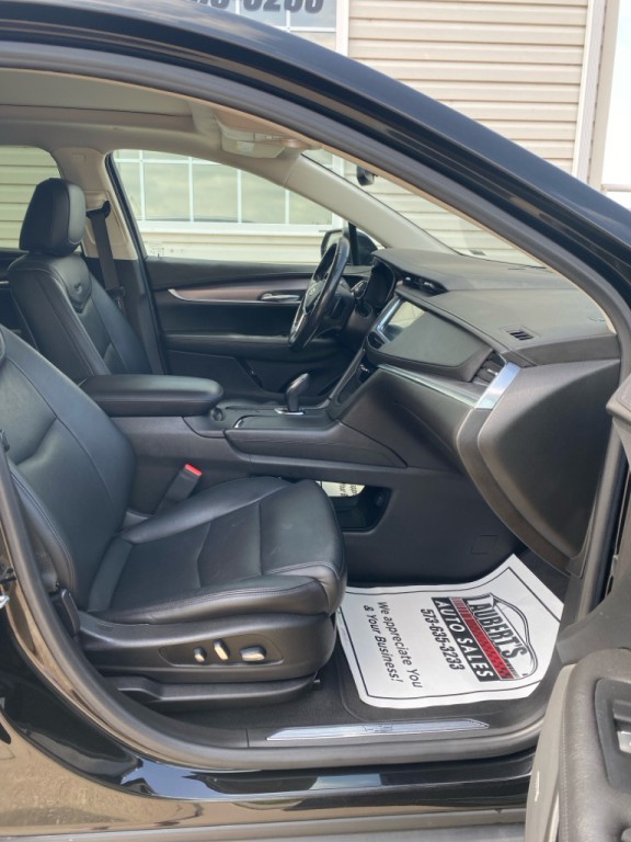 2019 Cadillac XT5 Image 9