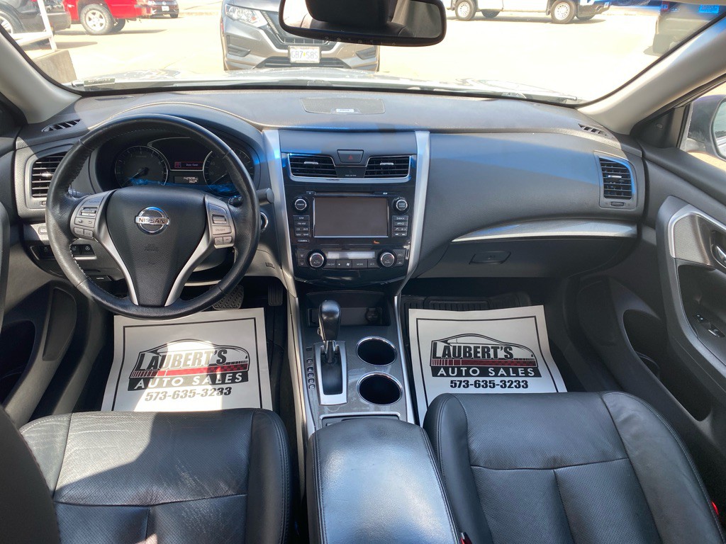 2015 Nissan Altima Image 10