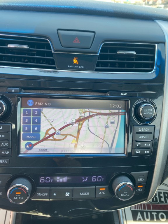 2015 Nissan Altima Image 15