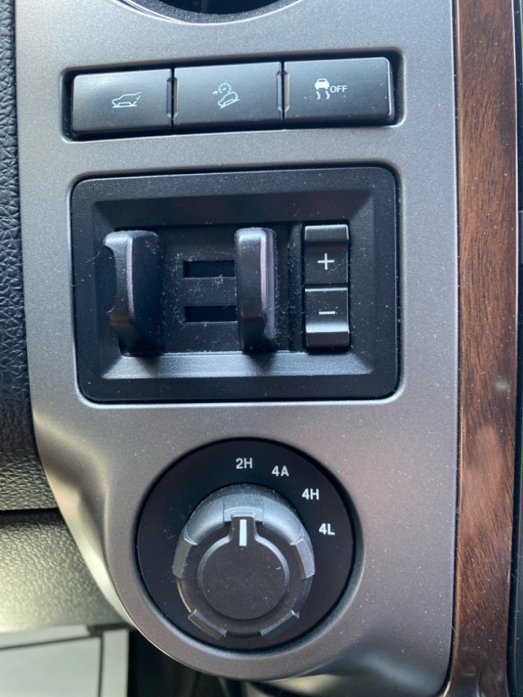2015 Ford Expedition Image 24