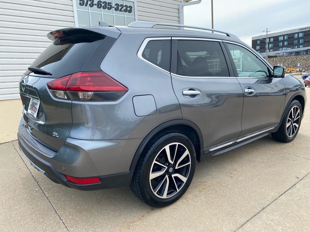 2019 Nissan Rogue Image 3
