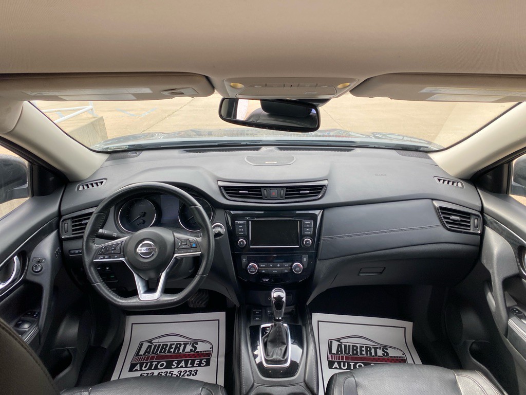 2019 Nissan Rogue Image 13
