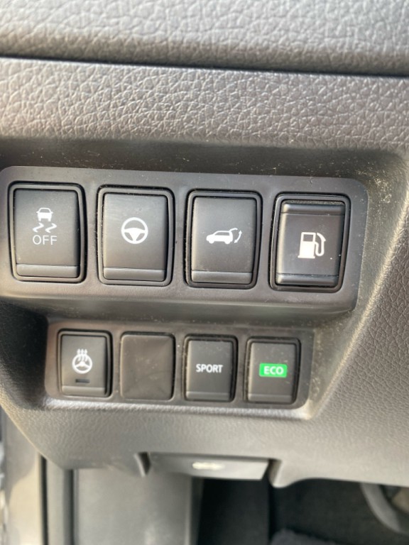 2019 Nissan Rogue Image 17
