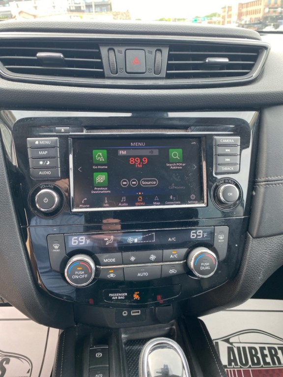 2019 Nissan Rogue Image 19