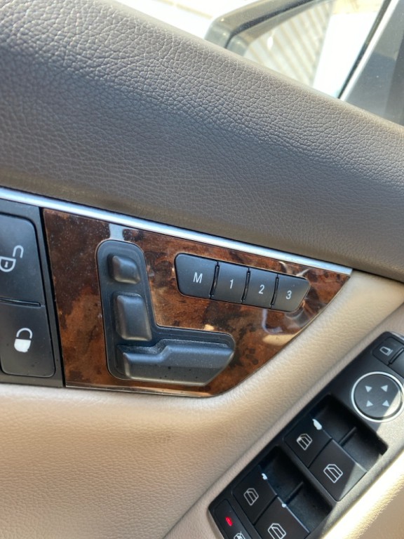 2012 Mercedes-Benz C-Class Image 16