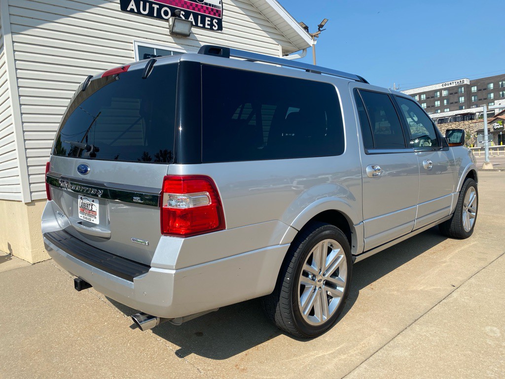 2017 Ford Expedition Image 3