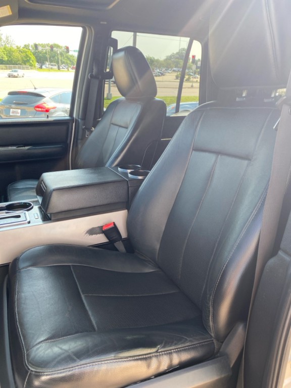 2017 Ford Expedition Image 16