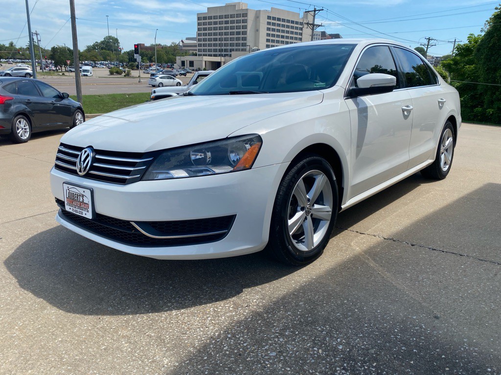 2015 Volkswagen Passat Image 5