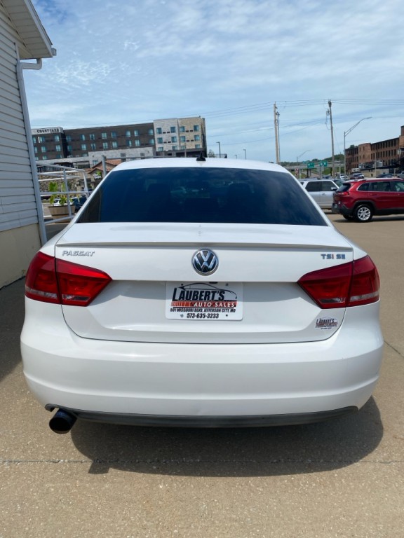 2015 Volkswagen Passat Image 7