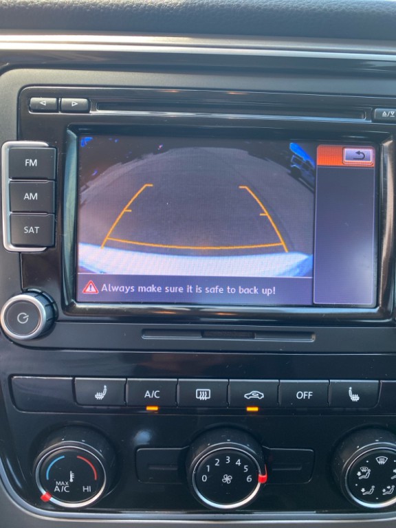 2015 Volkswagen Passat Image 19