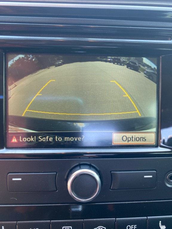 2014 Volkswagen Passat Image 20