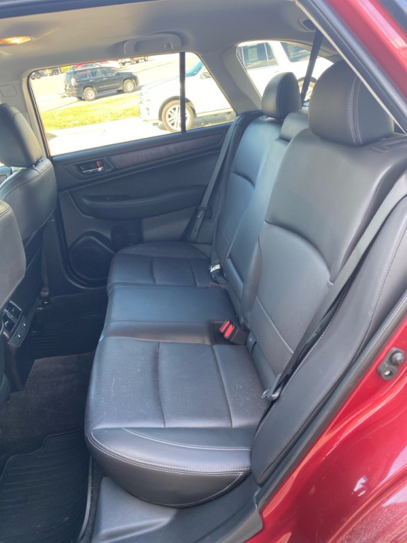 2015 Subaru Outback Image 11
