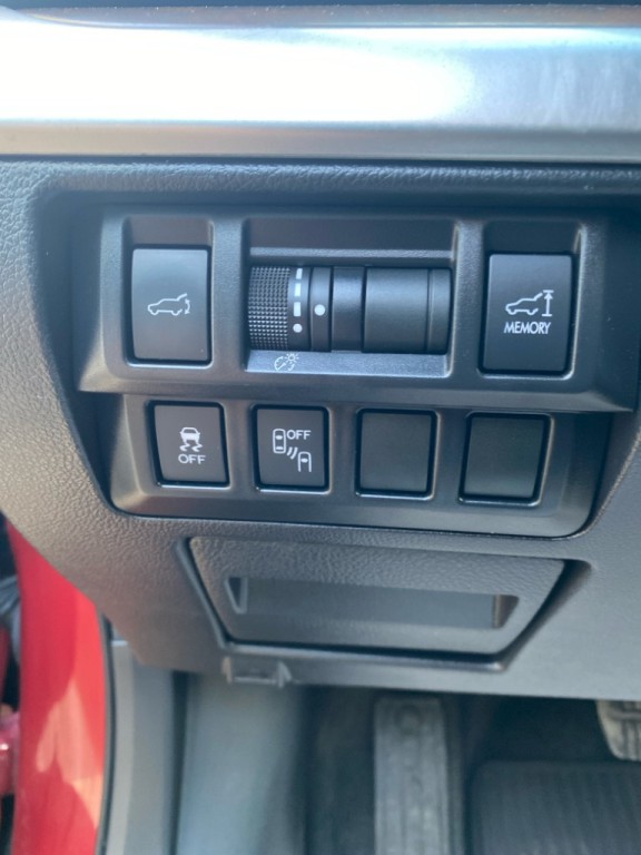 2015 Subaru Outback Image 17