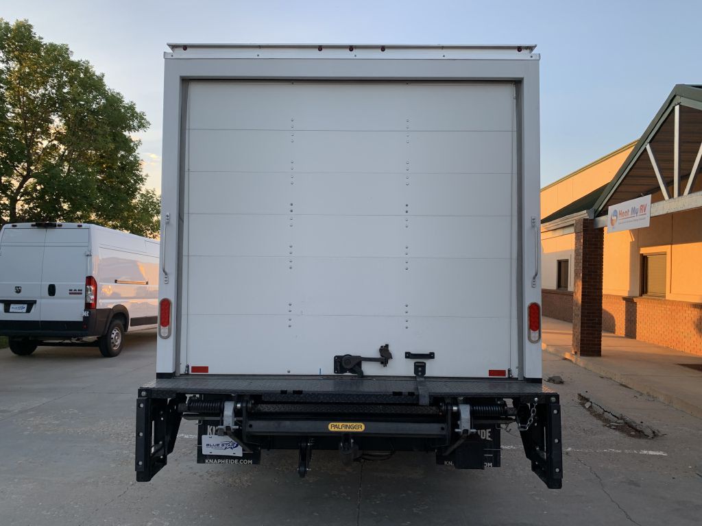 2023 Ford Econoline Image 6