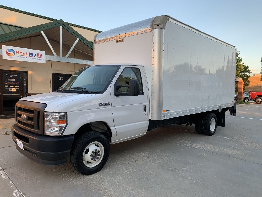 2023 Ford Econoline Image 8