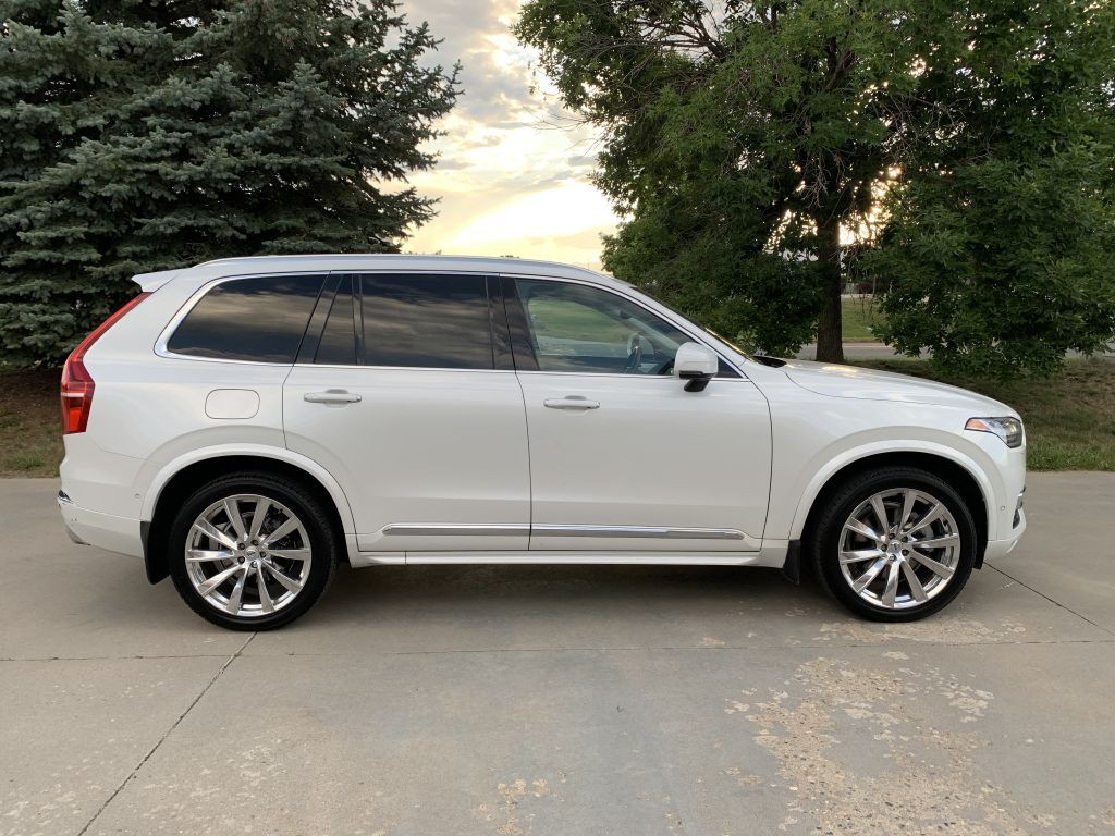 2016 Volvo XC90 Image 2