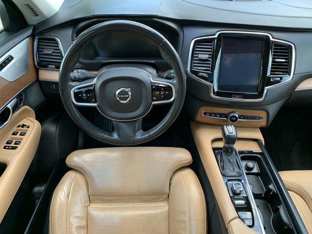 2016 Volvo XC90 Image 11