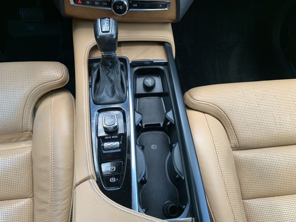 2016 Volvo XC90 Image 13