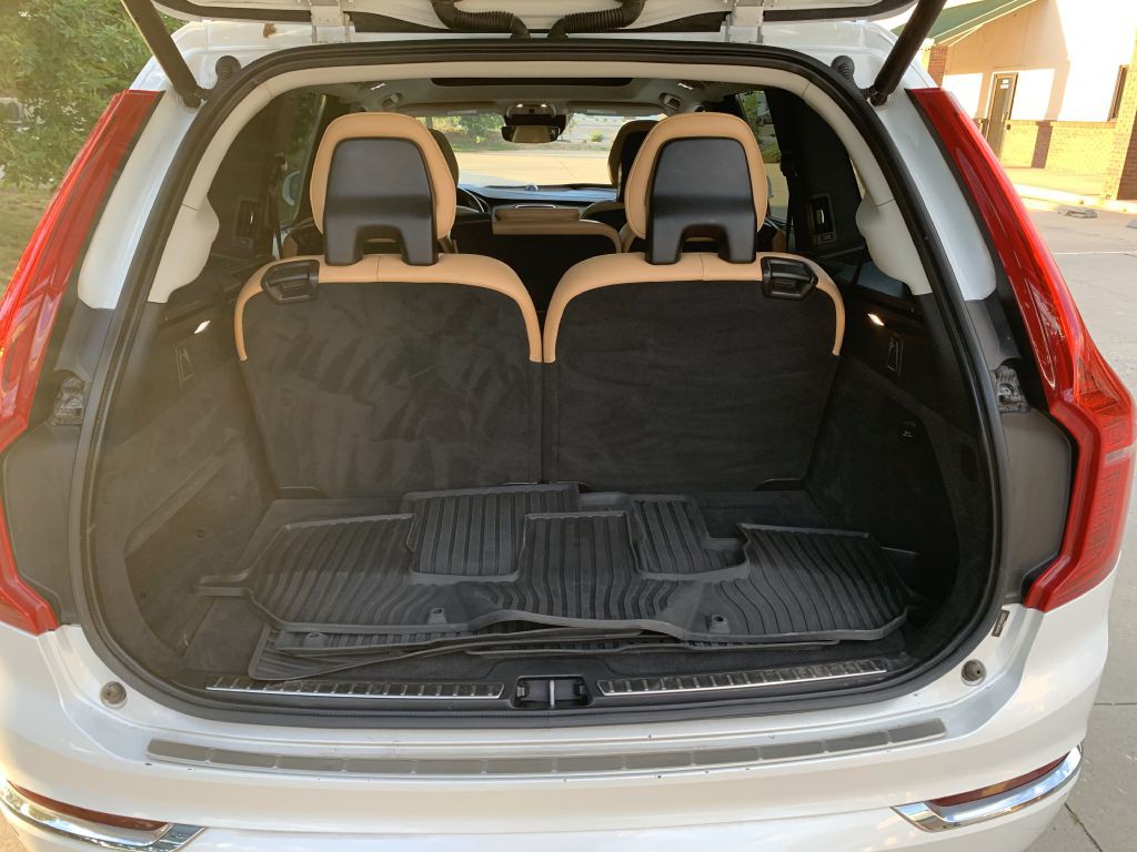2016 Volvo XC90 Image 18