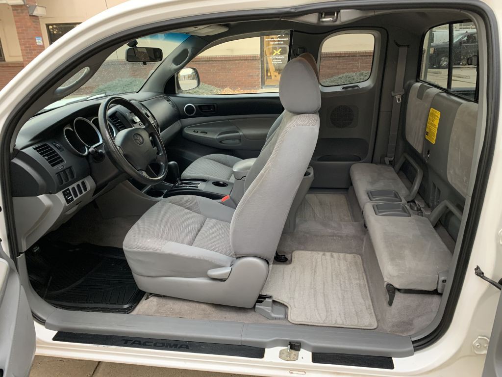 2007 Toyota Tacoma Image 10
