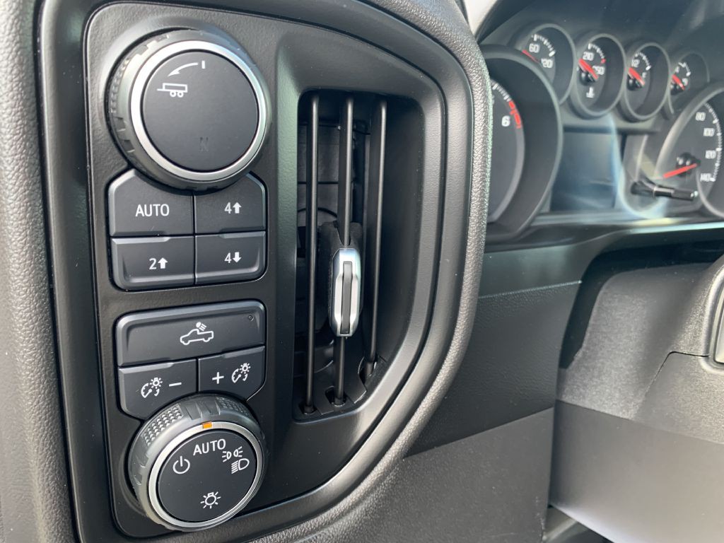 2021 Chevrolet Silverado 1500 Image 12