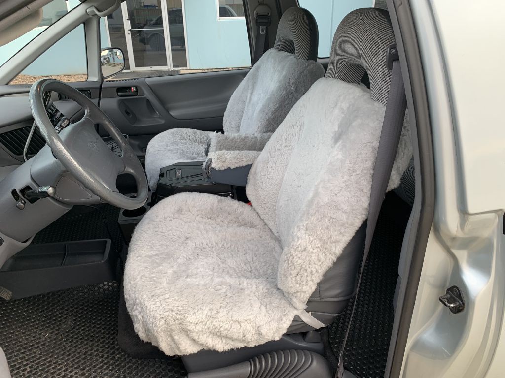 1992 Toyota Previa Image 10