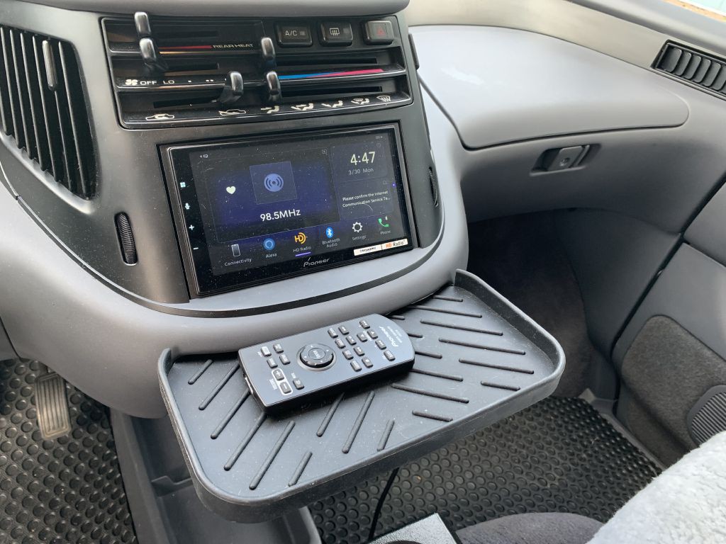 1992 Toyota Previa Image 12