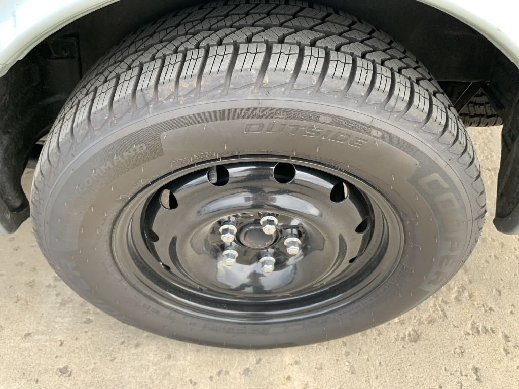 1992 Toyota Previa Image 18