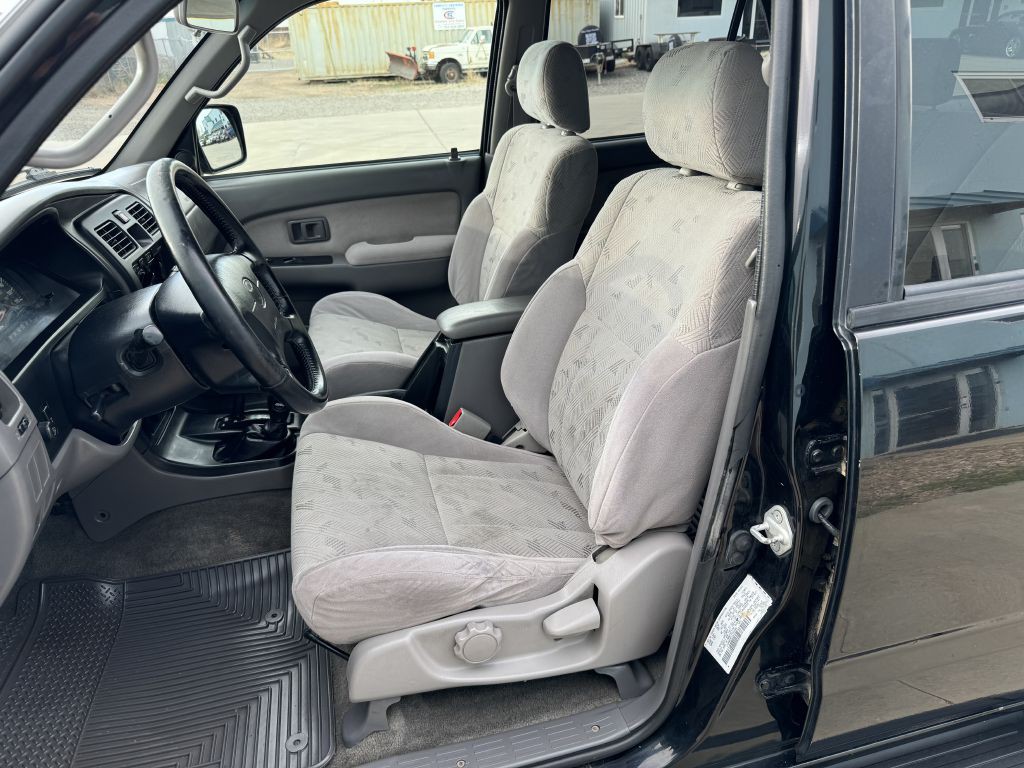 2001 Toyota 4Runner Image 4