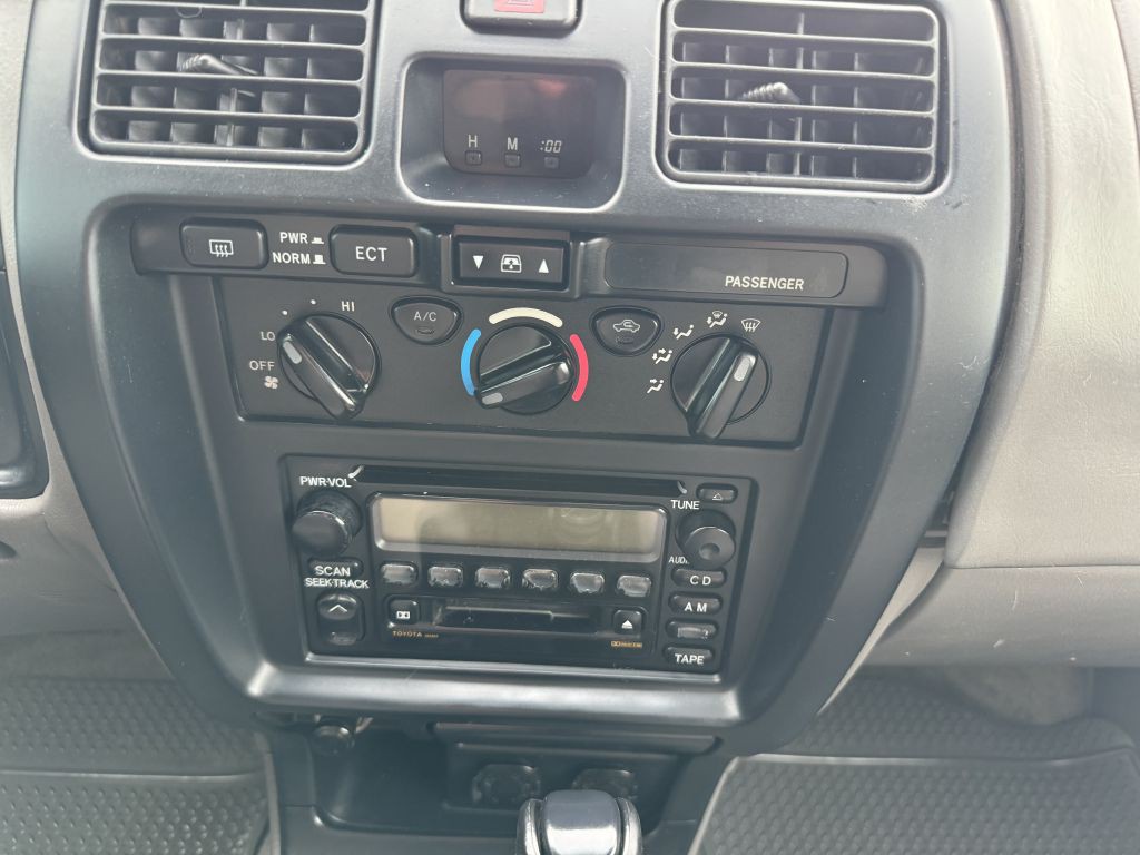 2001 Toyota 4Runner Image 7