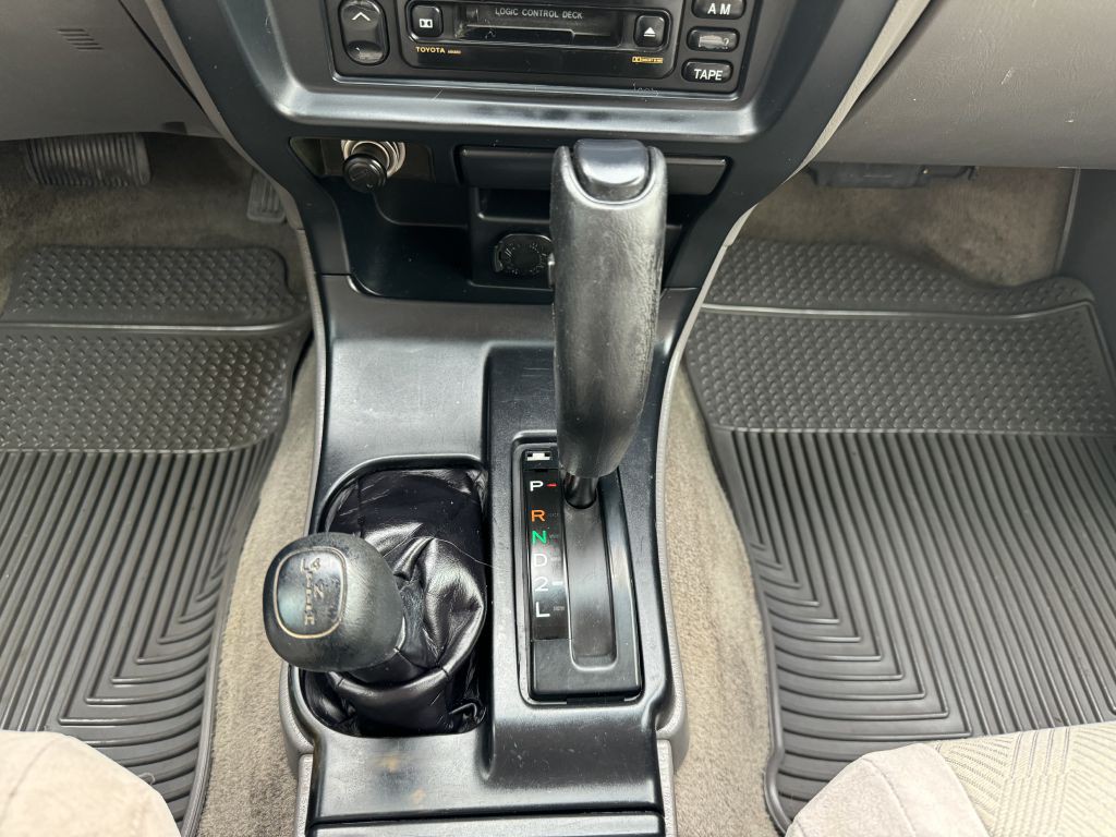 2001 Toyota 4Runner Image 8