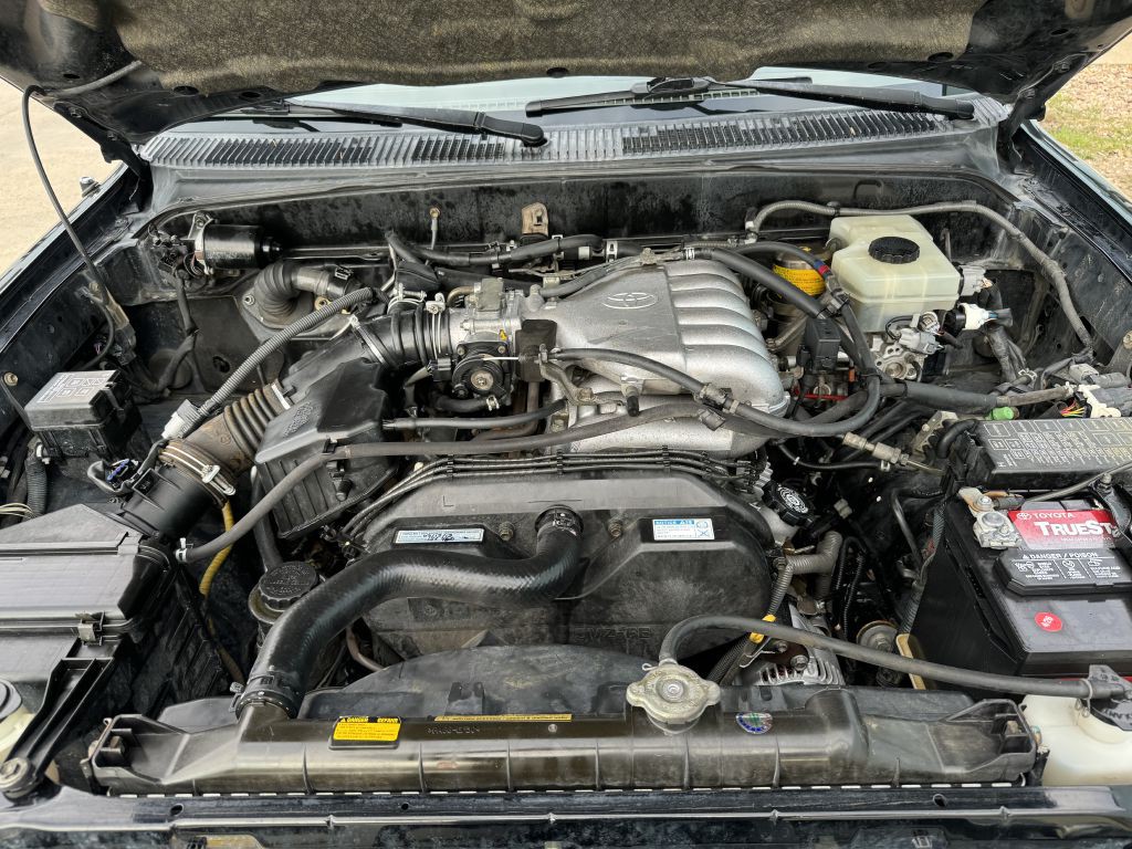 2001 Toyota 4Runner Image 12