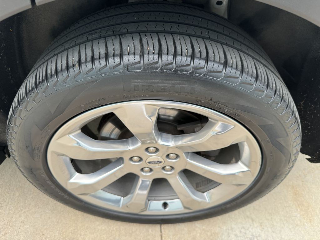 2020 Ford Explorer Image 17