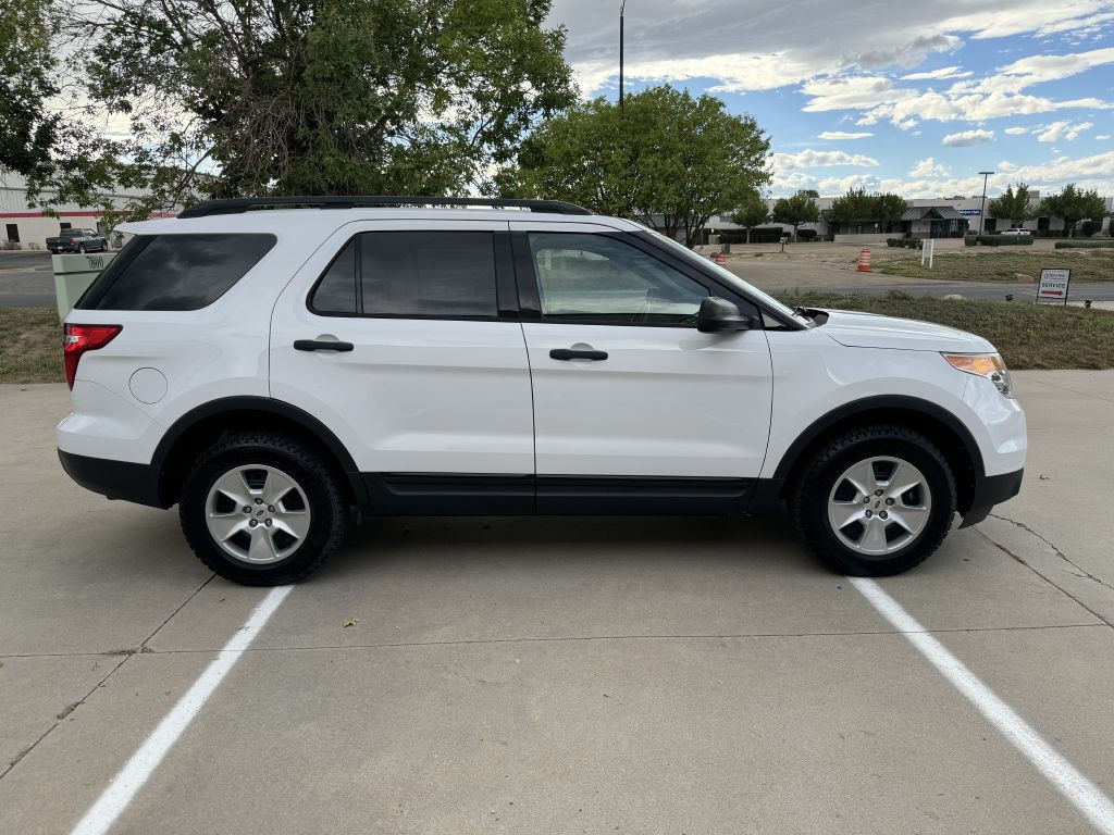 2013 Ford Explorer Image 2