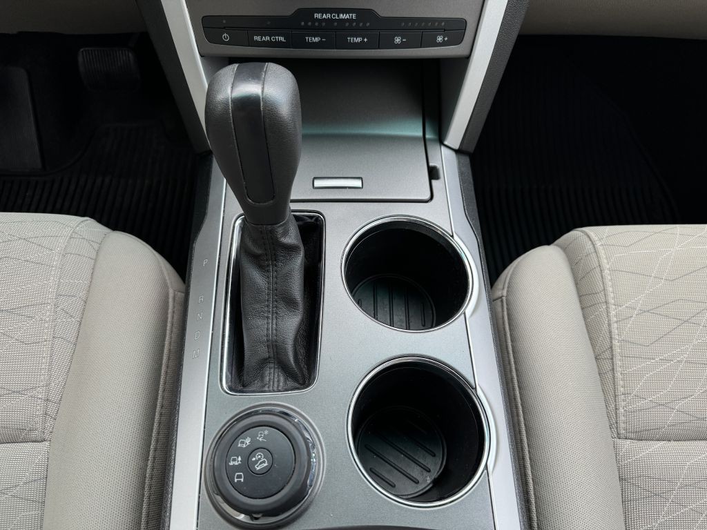 2013 Ford Explorer Image 13